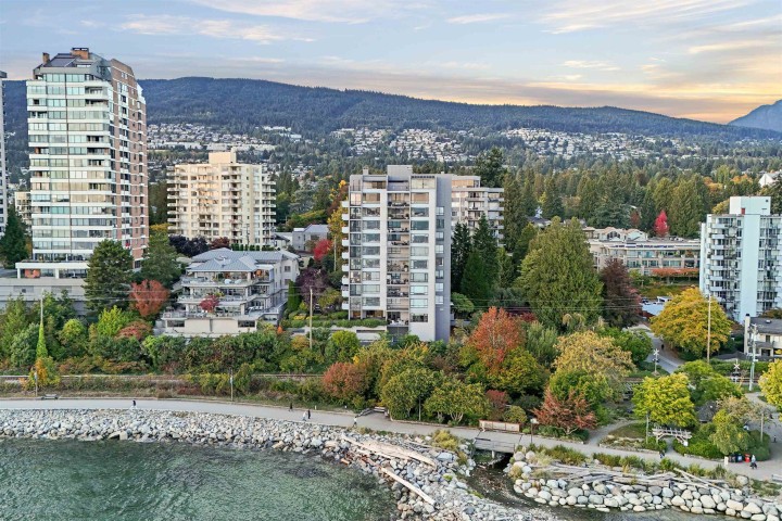 Photo 38 at 401 - 1930 Bellevue Avenue, Ambleside, West Vancouver