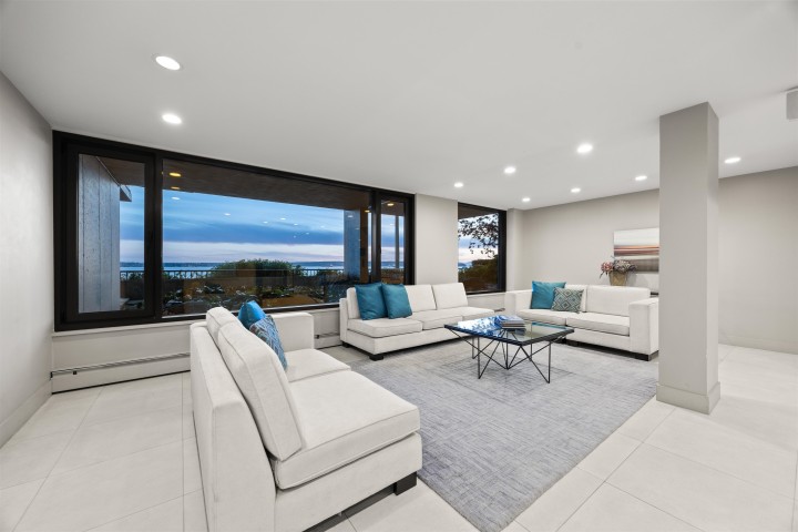Photo 40 at 401 - 1930 Bellevue Avenue, Ambleside, West Vancouver