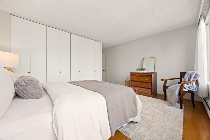 Photo 35 at 401 - 1930 Bellevue Avenue, Ambleside, West Vancouver