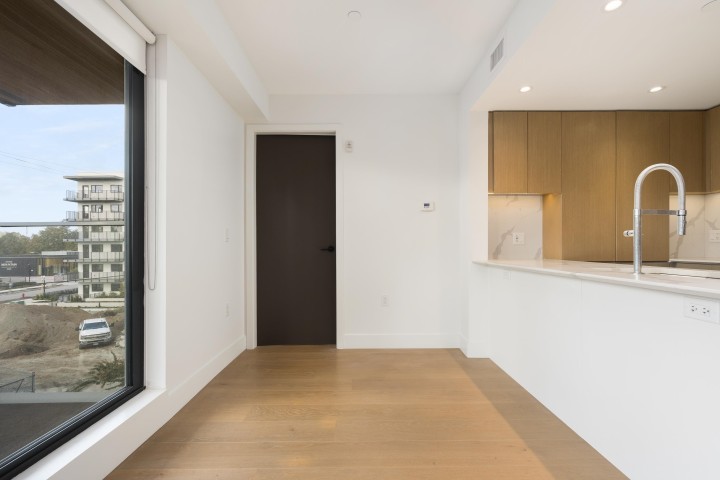 Photo 11 at 308 - 5089 Quebec Street, Main, Vancouver East