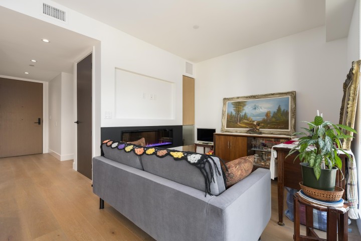 Photo 8 at 308 - 5089 Quebec Street, Main, Vancouver East