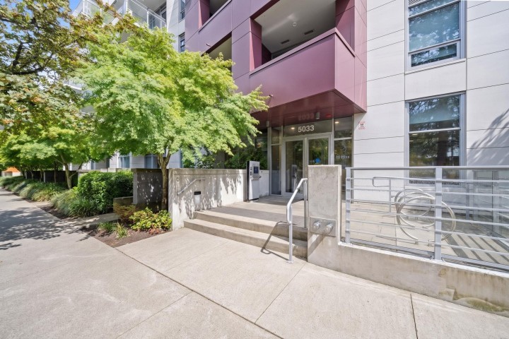 Photo 2 at 401 - 5033 Cambie Street, Cambie, Vancouver West