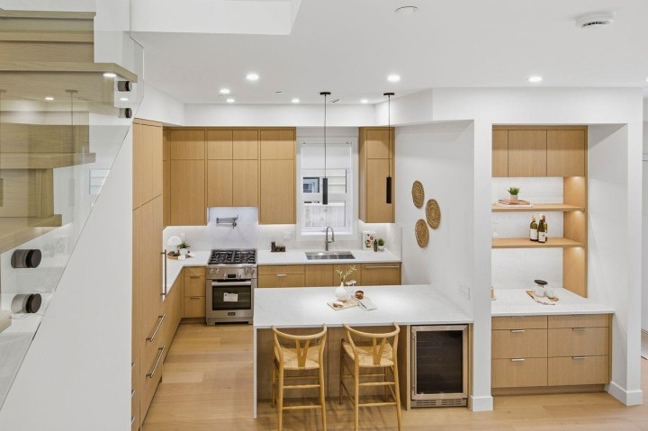 Photo 22 at 1 - 3708 W 18th Avenue, Dunbar, Vancouver West