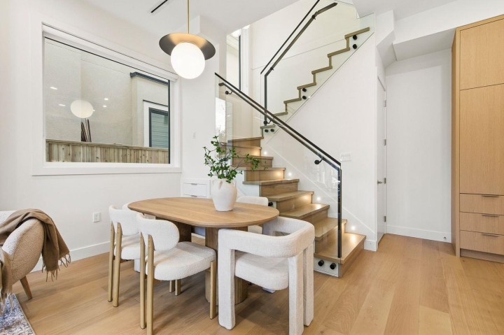 Photo 9 at 1 - 3708 W 18th Avenue, Dunbar, Vancouver West