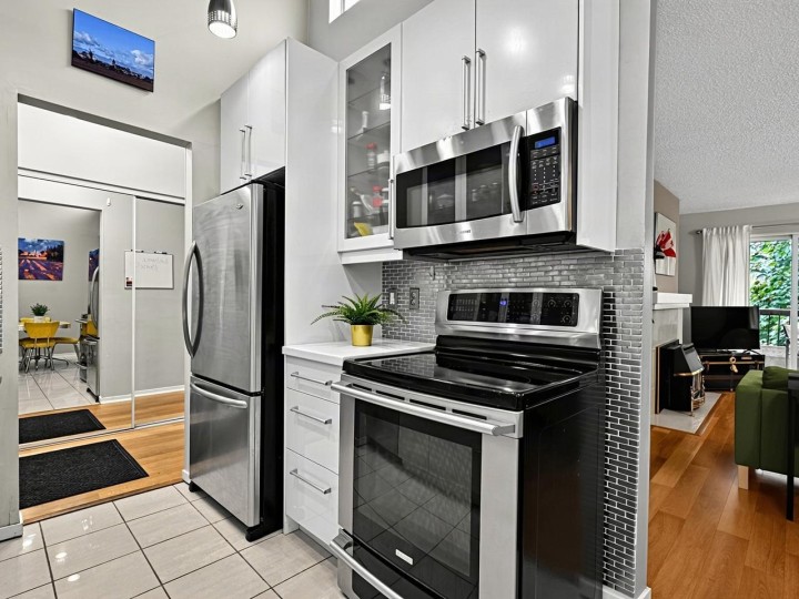 Photo 14 at 319 - 550 E 6th Avenue, Mount Pleasant VE, Vancouver East