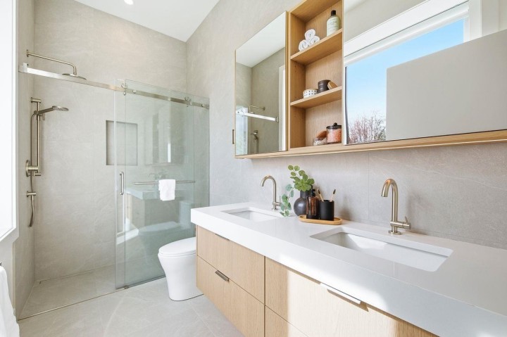 Photo 23 at 2 - 3708 W 18th Avenue, Dunbar, Vancouver West