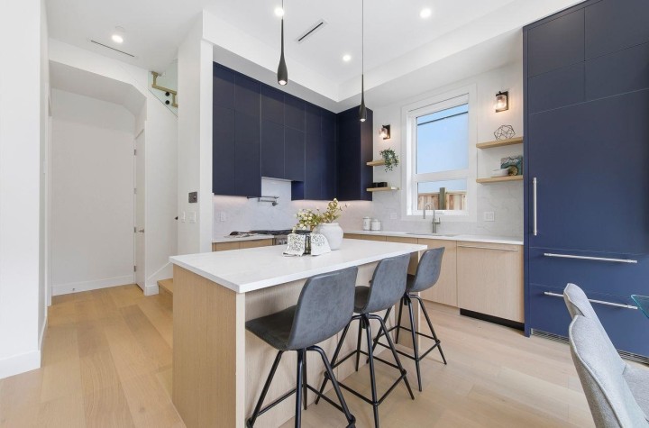 Photo 6 at 2 - 3708 W 18th Avenue, Dunbar, Vancouver West
