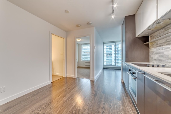 Photo 7 at 1407 - 8031 Nunavut Lane, Marpole, Vancouver West