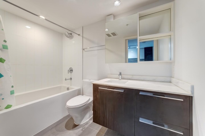 Photo 9 at 1407 - 8031 Nunavut Lane, Marpole, Vancouver West