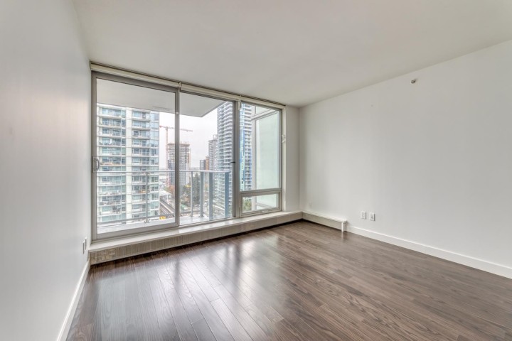 Photo 4 at 1407 - 8031 Nunavut Lane, Marpole, Vancouver West