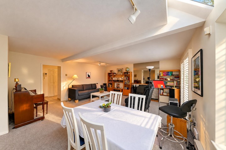 Photo 4 at 1919 Creelman Avenue, Kitsilano, Vancouver West