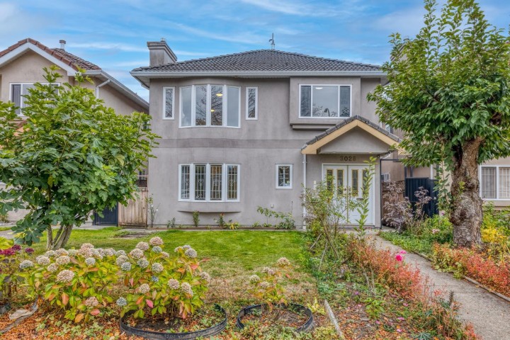 Photo 1 at 3028 E 26th Avenue, Renfrew Heights, Vancouver East