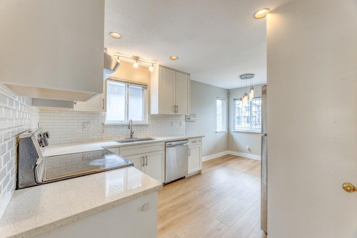 Photo 11 at 3028 E 26th Avenue, Renfrew Heights, Vancouver East