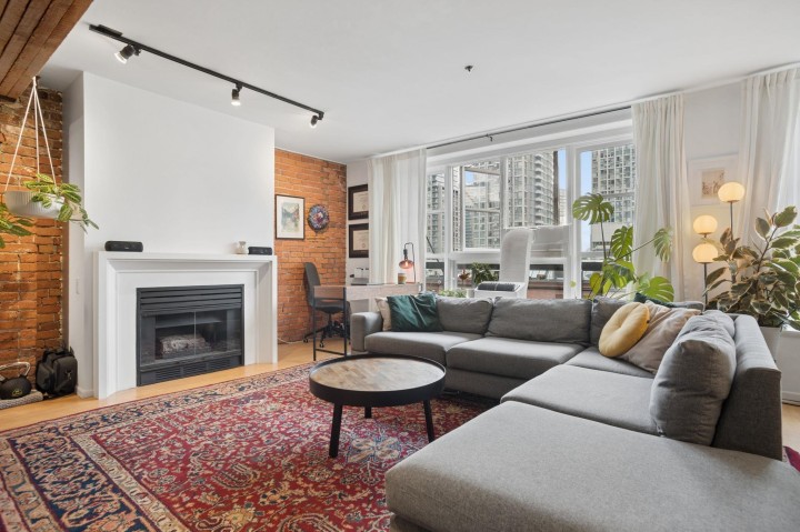 Photo 4 at 305 - 1066 Hamilton Street, Yaletown, Vancouver West