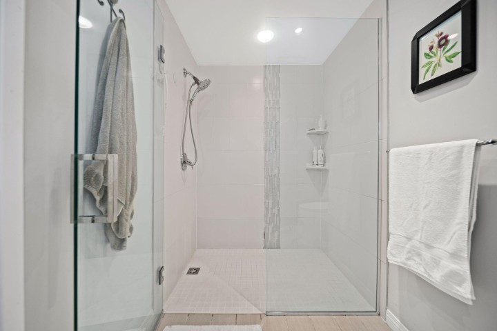 Photo 25 at 6 - 1234 W 7th Avenue, Fairview VW, Vancouver West