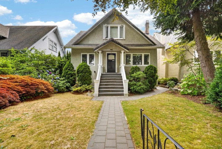 Photo 1 at 3884 W 20th Avenue, Dunbar, Vancouver West