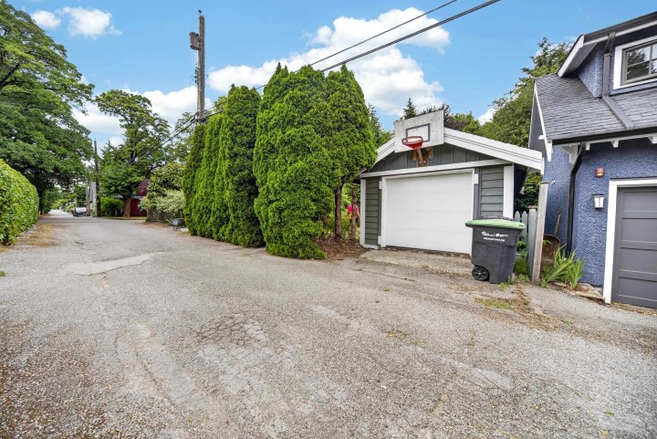 Photo 8 at 3884 W 20th Avenue, Dunbar, Vancouver West