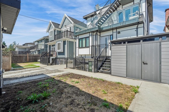 Photo 37 at 72 E 57th Avenue, South Vancouver, Vancouver East