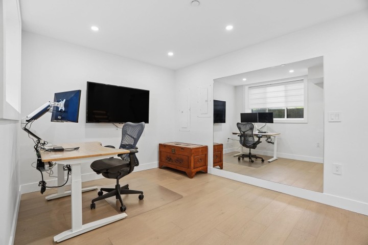 Photo 35 at 72 E 57th Avenue, South Vancouver, Vancouver East