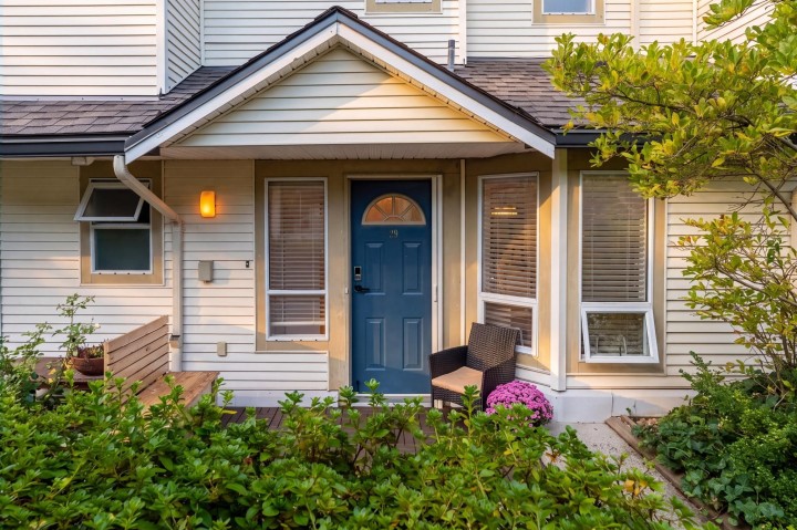 Photo 1 at 29 - 4311 Sophia Street, Main, Vancouver East