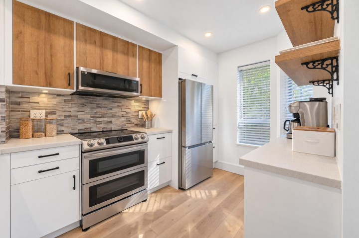 Photo 4 at 29 - 4311 Sophia Street, Main, Vancouver East