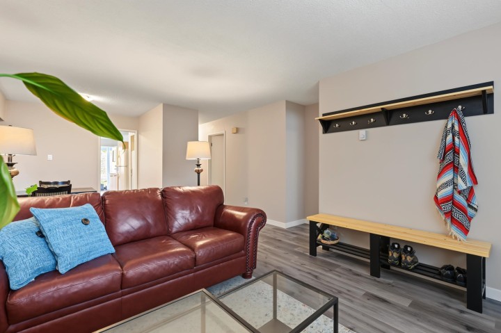 Photo 4 at 132-134 W 12th Avenue, Mount Pleasant VW, Vancouver West