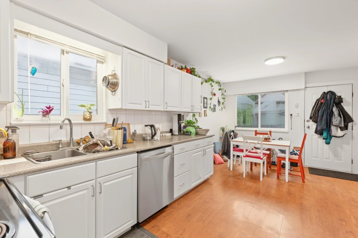 Photo 25 at 132-134 W 12th Avenue, Mount Pleasant VW, Vancouver West