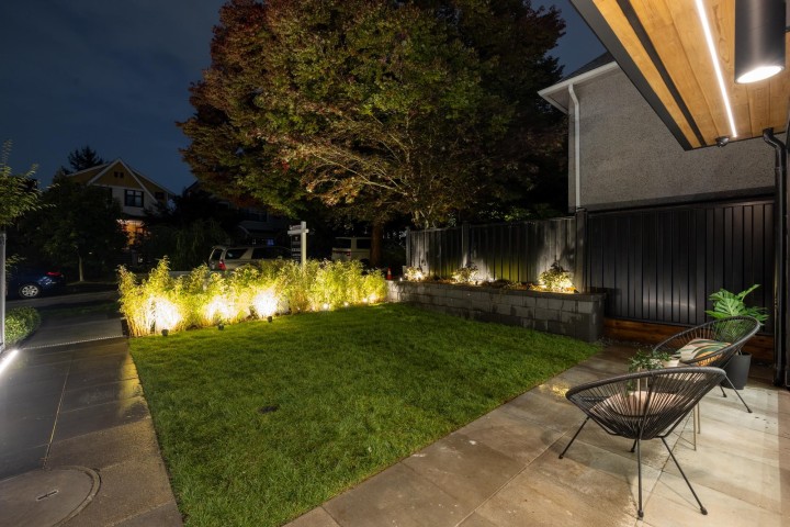 Photo 7 at 1 - 2145 Napier Street, Grandview Woodland, Vancouver East
