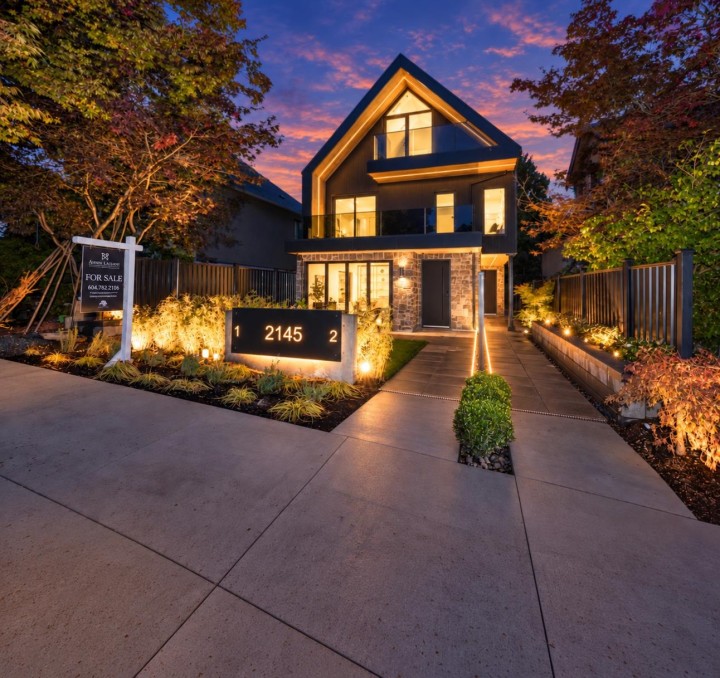 Photo 1 at 1 - 2145 Napier Street, Grandview Woodland, Vancouver East
