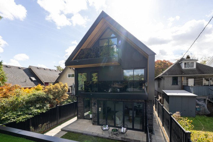 Photo 36 at 2 - 2145 Napier Street, Grandview Woodland, Vancouver East