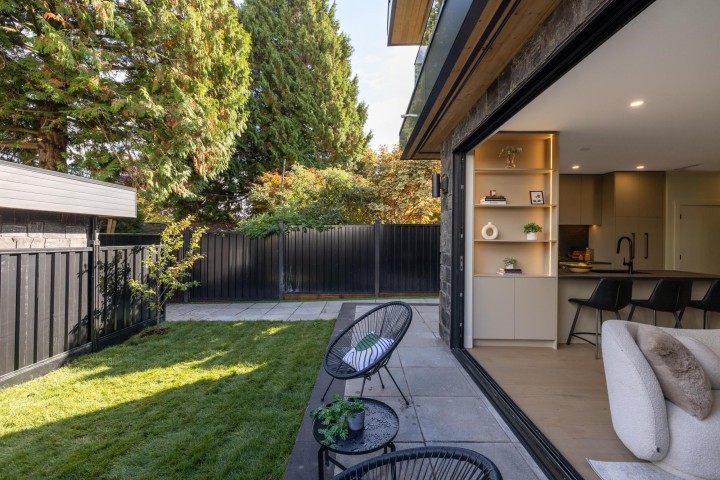 Photo 10 at 2 - 2145 Napier Street, Grandview Woodland, Vancouver East