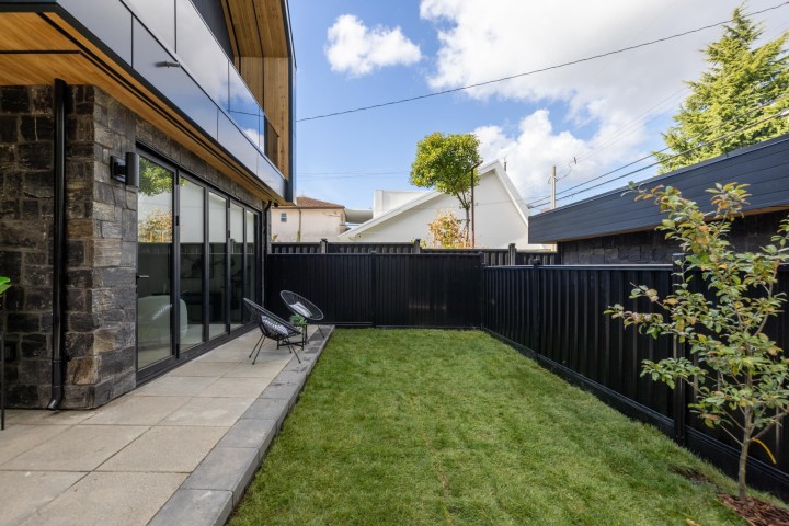 Photo 35 at 2 - 2145 Napier Street, Grandview Woodland, Vancouver East