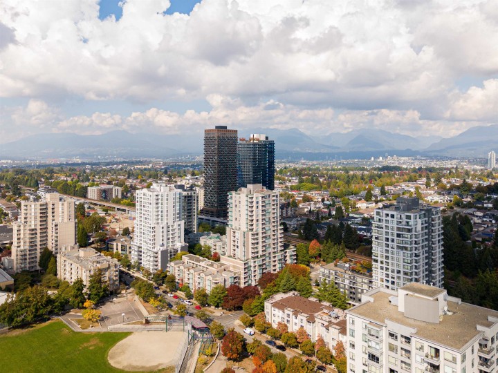 Photo 26 at 809 - 5189 Gaston Street, Collingwood VE, Vancouver East