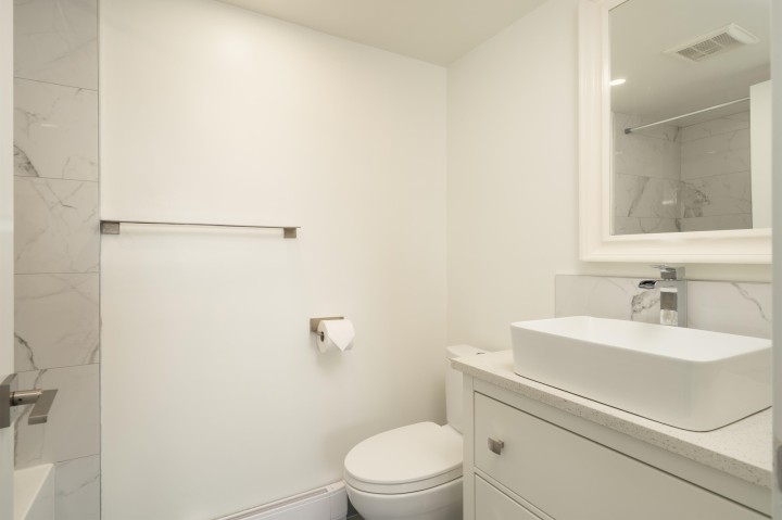 Photo 15 at 809 - 5189 Gaston Street, Collingwood VE, Vancouver East