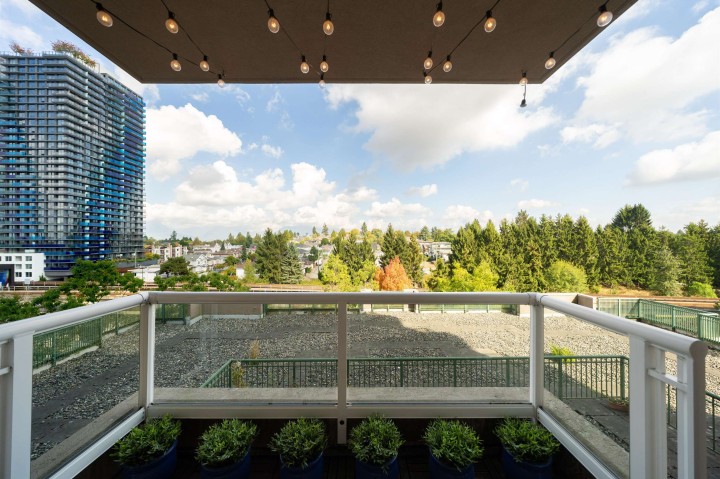 Photo 19 at 809 - 5189 Gaston Street, Collingwood VE, Vancouver East