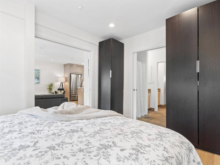 Photo 13 at 558 W 19th Avenue, Cambie, Vancouver West