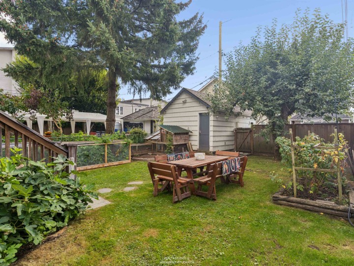 Photo 35 at 558 W 19th Avenue, Cambie, Vancouver West