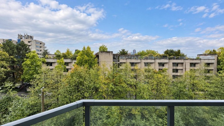 Photo 15 at 10 - 1355 W 4th Avenue, False Creek, Vancouver West