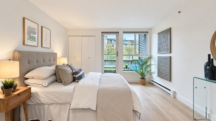 Photo 11 at 10 - 1355 W 4th Avenue, False Creek, Vancouver West