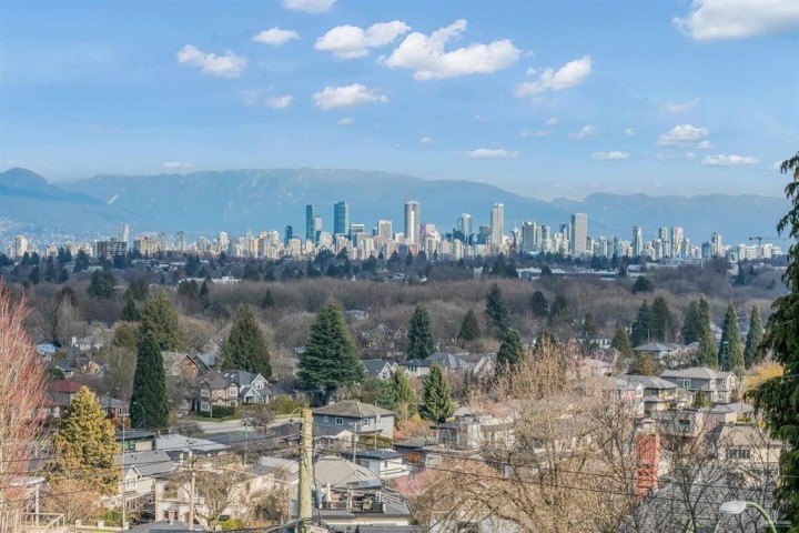 Photo 2 at 3276 W 21st Avenue, Dunbar, Vancouver West