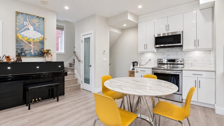 Photo 13 at 4985 Moss Street, Collingwood VE, Vancouver East