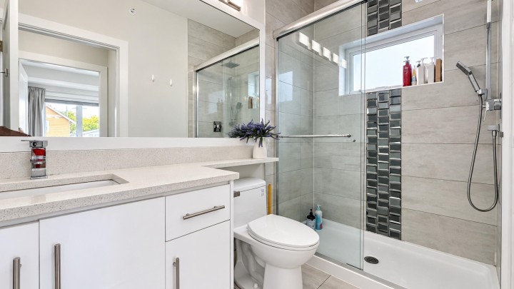 Photo 22 at 4985 Moss Street, Collingwood VE, Vancouver East