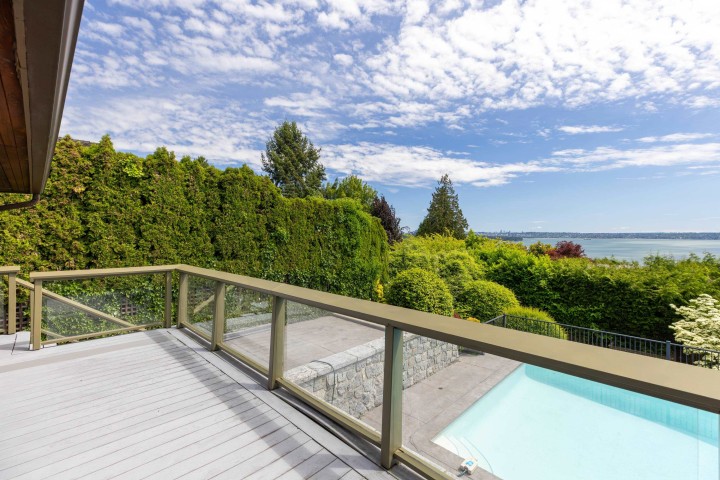 Photo 15 at 2370 Queens Avenue, Queens, West Vancouver