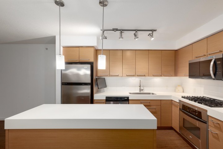 Photo 4 at 408 - 2770 Sophia Street, Mount Pleasant VE, Vancouver East
