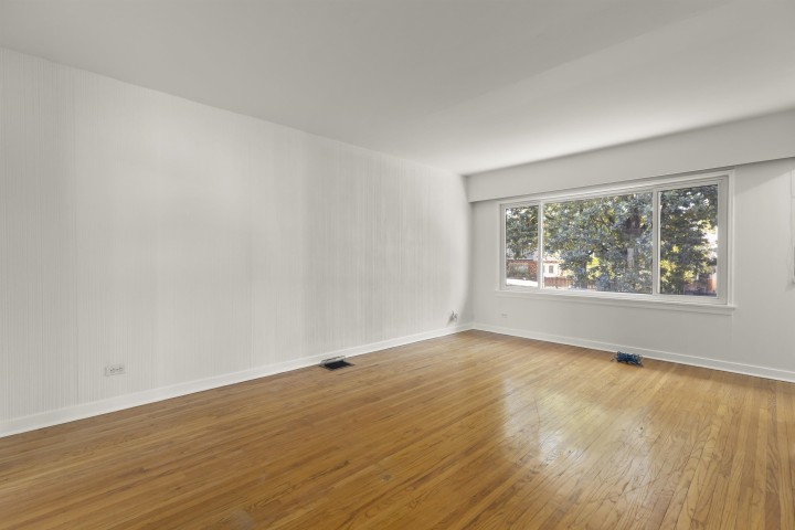 Photo 8 at 1060 Kelowna Street, Renfrew VE, Vancouver East