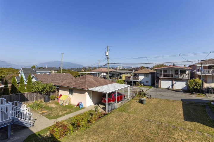 Photo 25 at 1060 Kelowna Street, Renfrew VE, Vancouver East