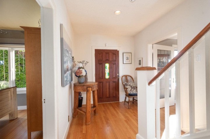 Photo 3 at 1104 Esquimalt Avenue, Ambleside, West Vancouver