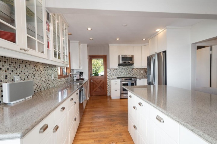 Photo 11 at 1104 Esquimalt Avenue, Ambleside, West Vancouver