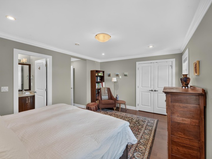 Photo 13 at 5502 Dundee Street, Collingwood VE, Vancouver East