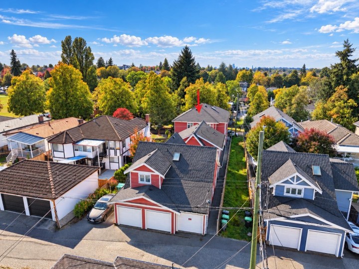 Photo 28 at 5502 Dundee Street, Collingwood VE, Vancouver East